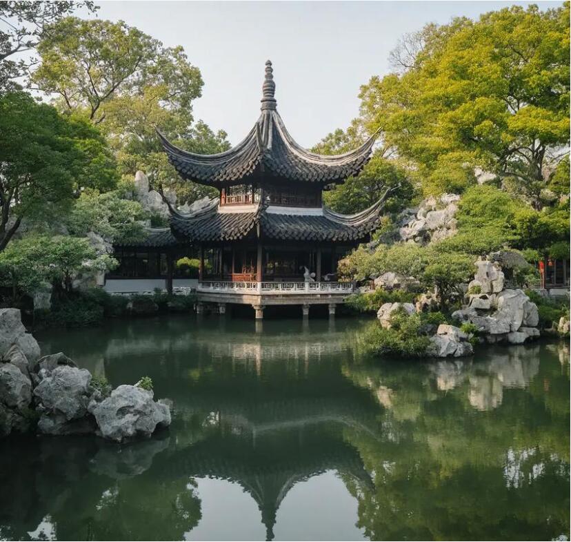 头屯河区现实餐饮有限公司